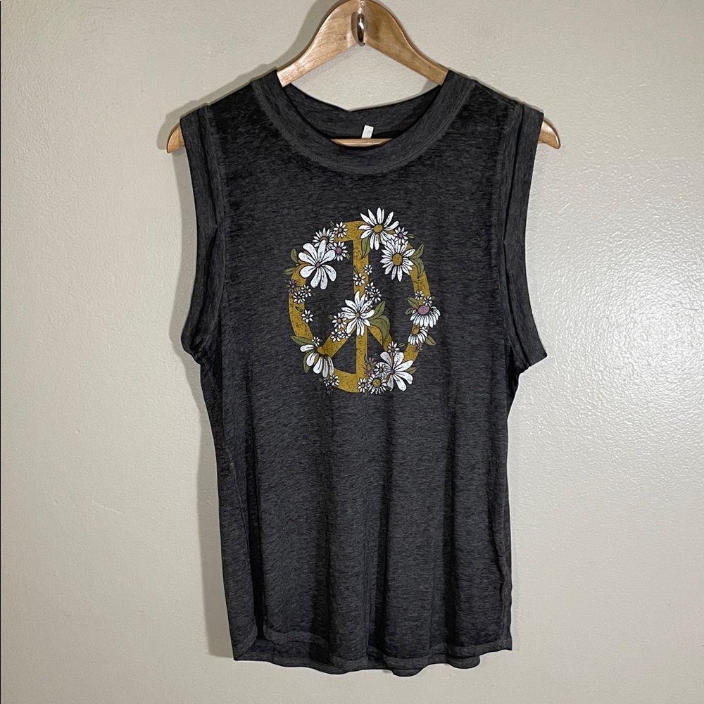 NWT Maurices Charcoal Sleeveless Tee with Floral Peace Design